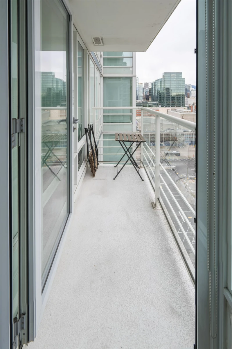 Primary Bathroom Photo of 2301 161 W Georgia Street, Vancouver, BC