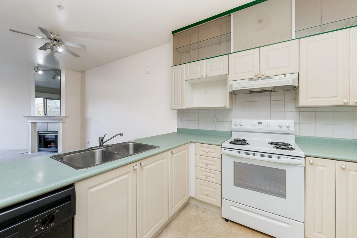 Kitchen Photo of 304 2109 Rowland Street, Port Coquitlam, BC