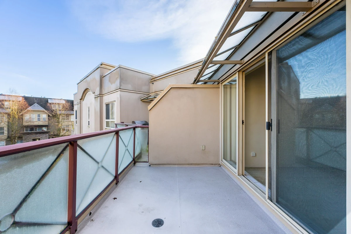 Primary Bathroom Photo of 304 2109 Rowland Street, Port Coquitlam, BC