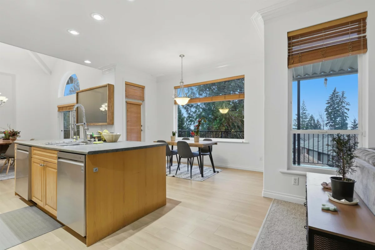 Guest Bathroom Photo of 23662 Boulder Place, Maple Ridge, BC