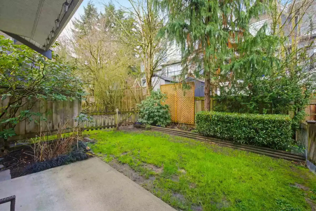 Backyard Photo of 42 5839 Panorama Drive, Surrey, BC