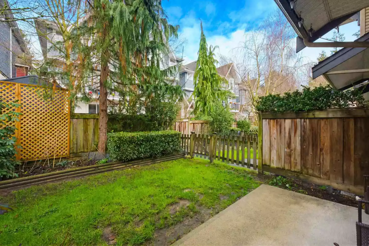 Front Yard Photo of 42 5839 Panorama Drive, Surrey, BC