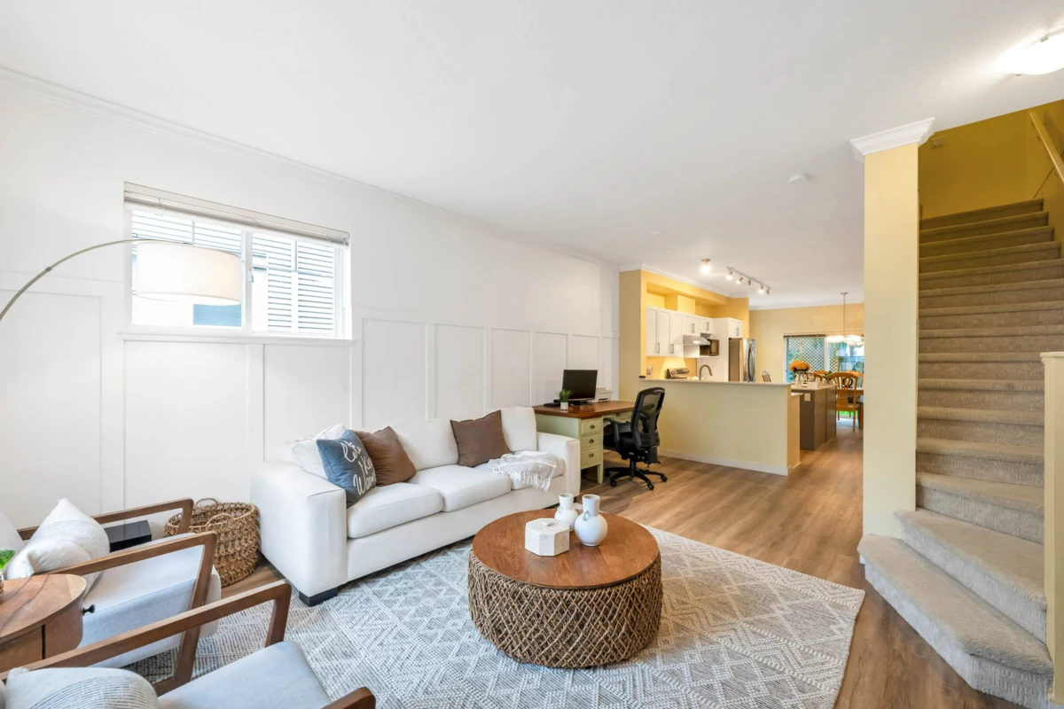 Kitchen Island Photo of 42 5839 Panorama Drive, Surrey, BC