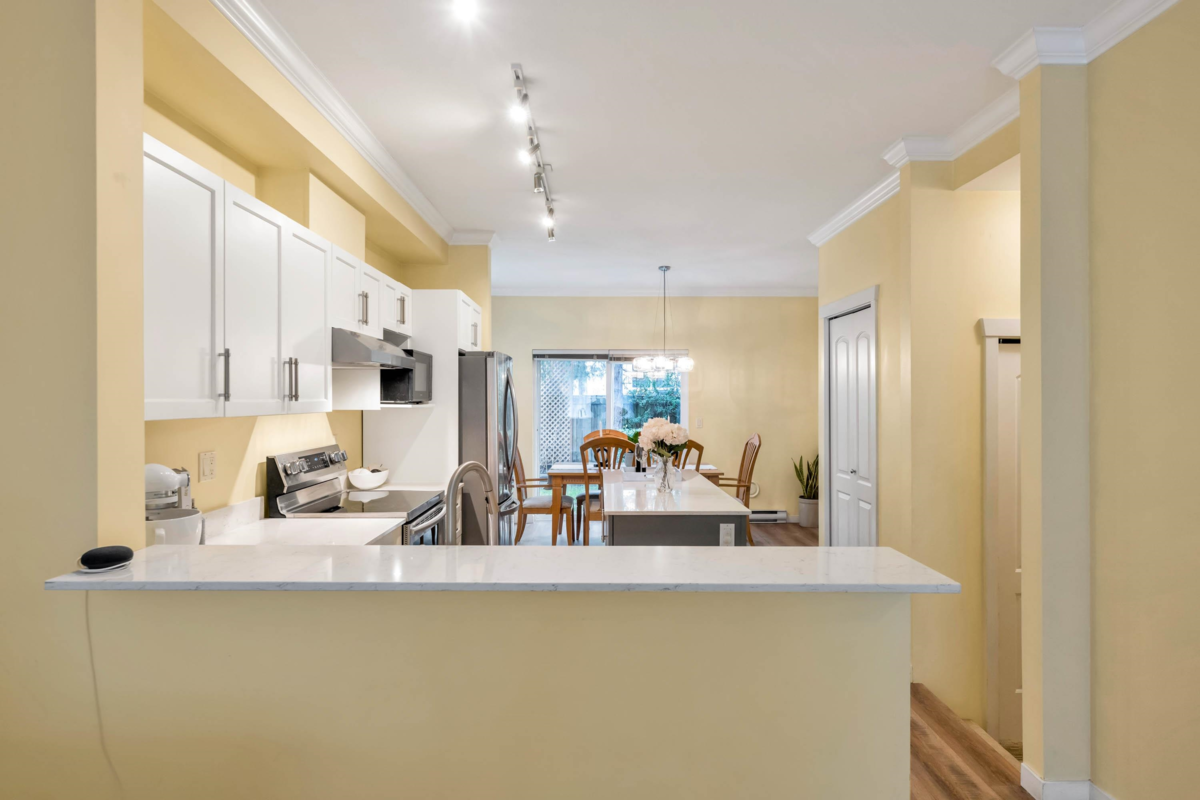 Walk-In Closet Photo of 42 5839 Panorama Drive, Surrey, BC