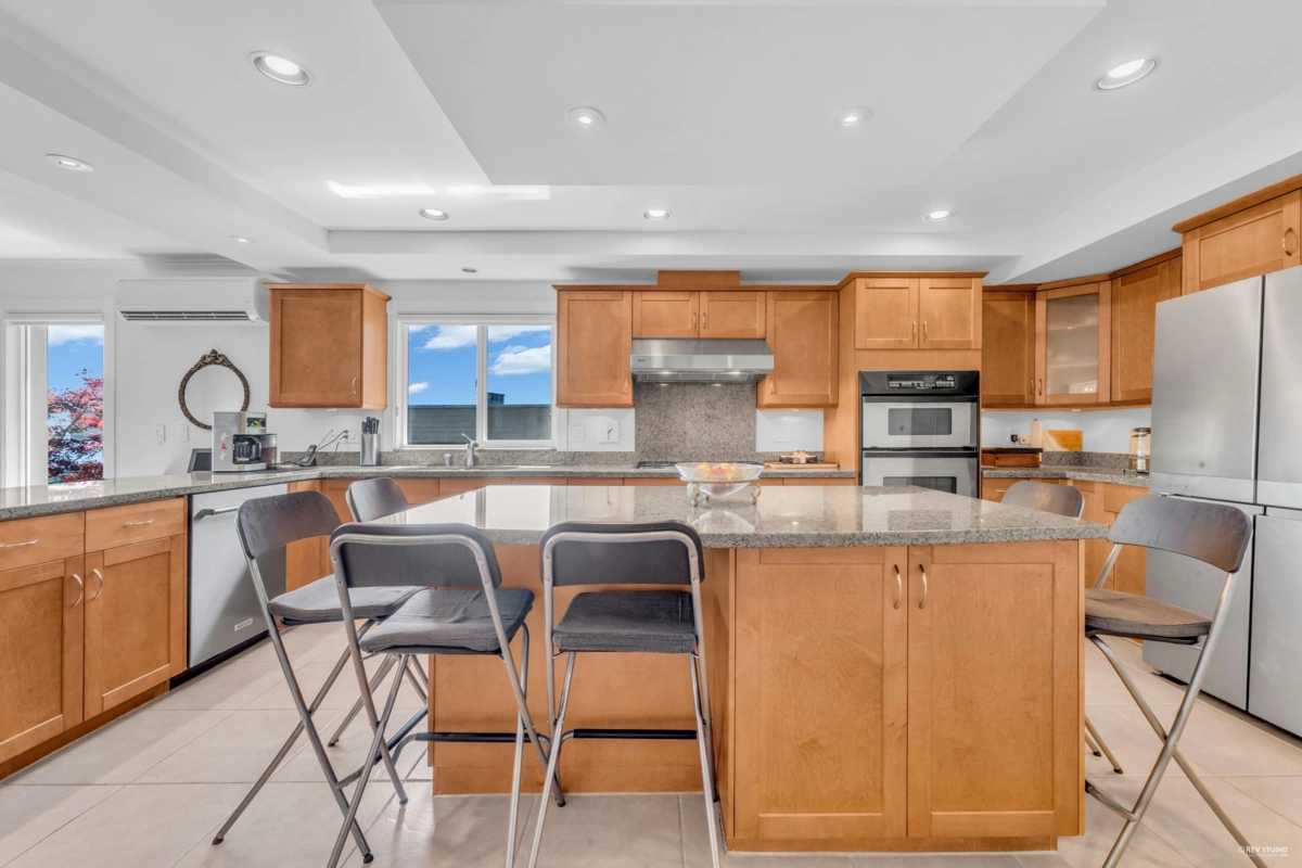 Bedroom 3 Photo of 574 St. Andrews Place, West Vancouver, BC