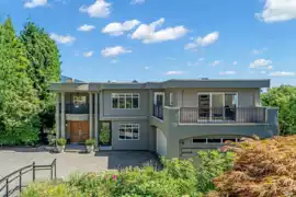 574 St. Andrews Place, West Vancouver, BC