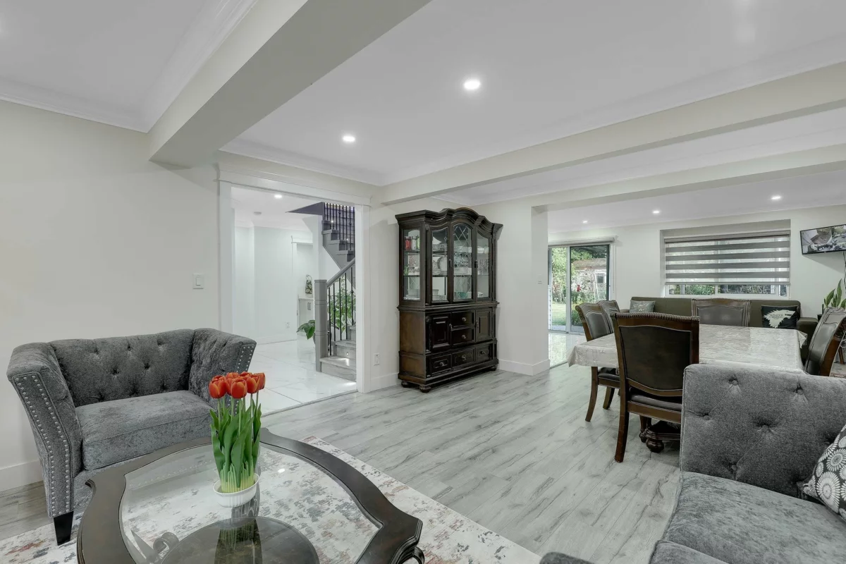 Dining Area Photo of 15738 97 Avenue, Surrey, BC