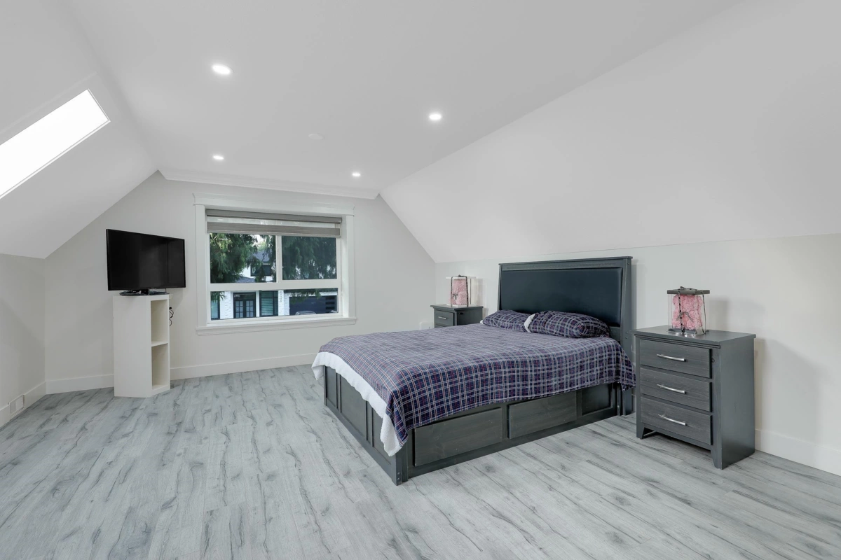 Loft / Bonus Room Photo of 15738 97 Avenue, Surrey, BC