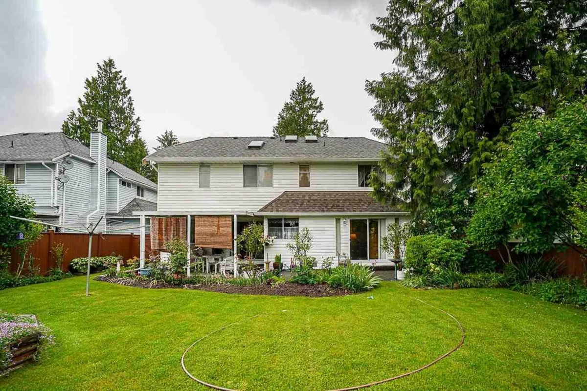 Outdoor Kitchen Photo of 15738 97 Avenue, Surrey, BC