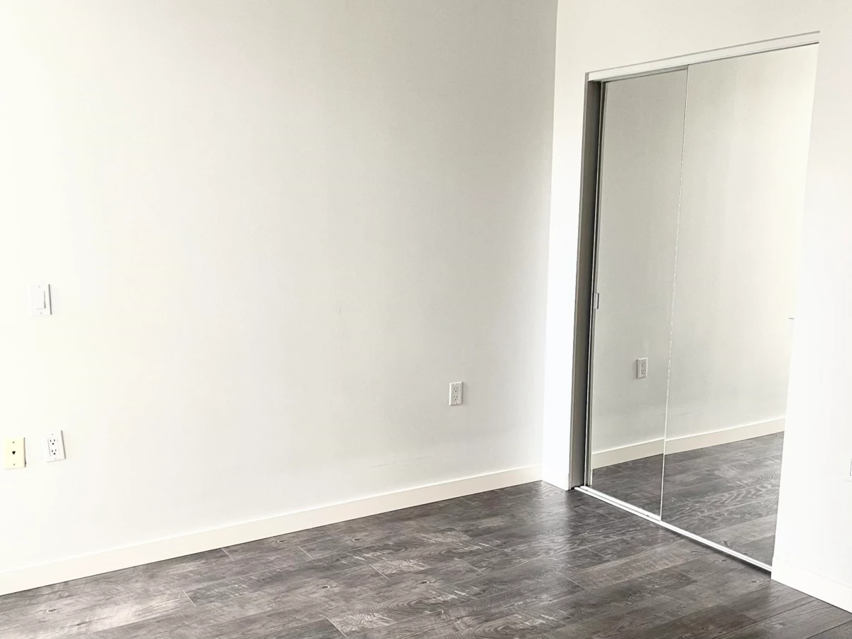 Primary Bathroom Photo of 1402 1068 Hornby Street, Vancouver, BC