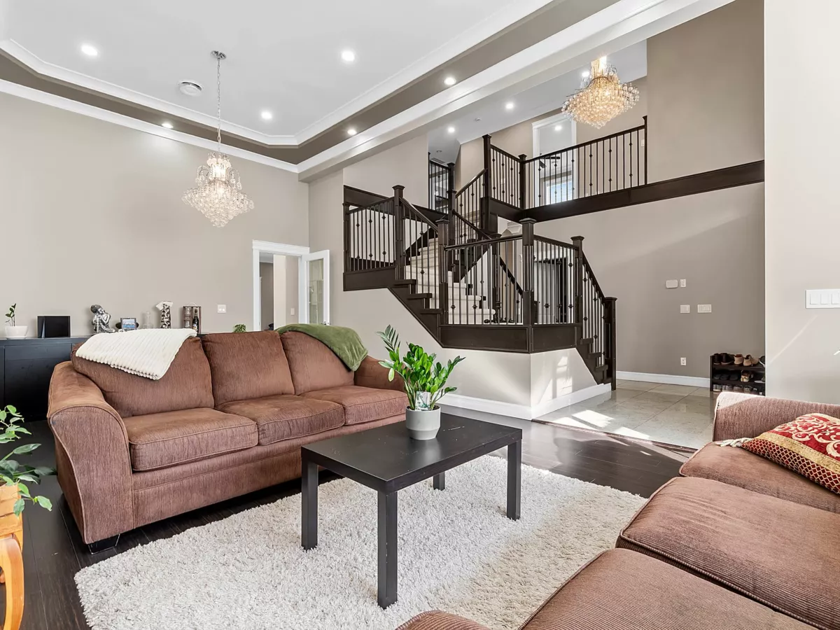 Living Room Photo of 11585 94 Avenue, Delta, BC