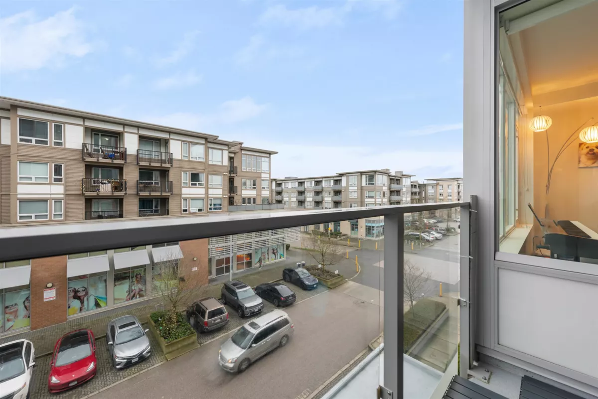 Guest Bathroom Photo of 507 10780 No. 5 Road, Richmond, BC