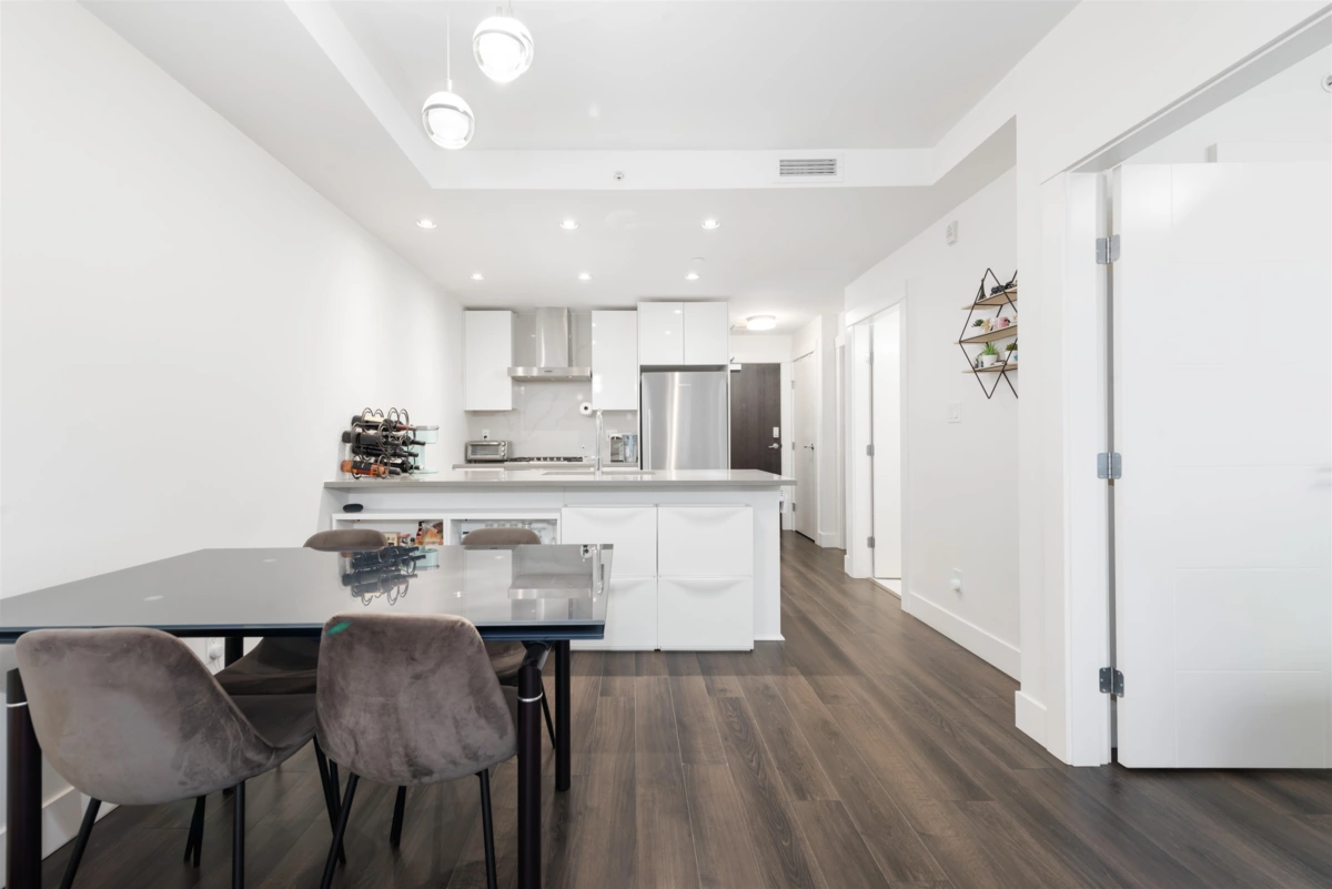 Kitchen Photo of 507 10780 No. 5 Road, Richmond, BC