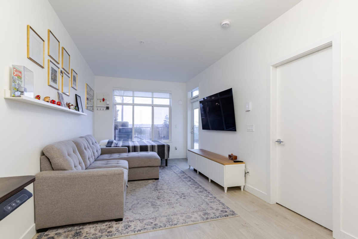 Dining Area Photo of 211 808 Gauthier Avenue, Coquitlam, BC