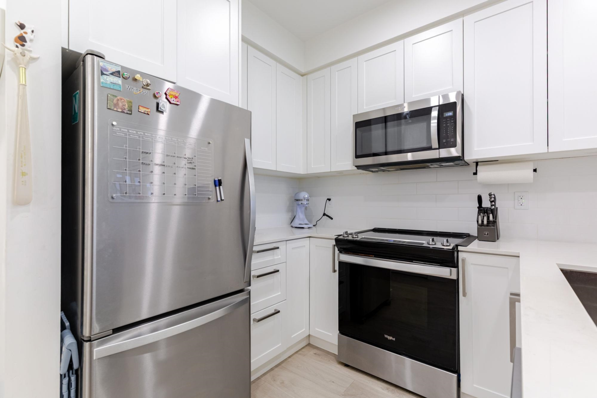 Family Room Photo of 211 808 Gauthier Avenue, Coquitlam, BC