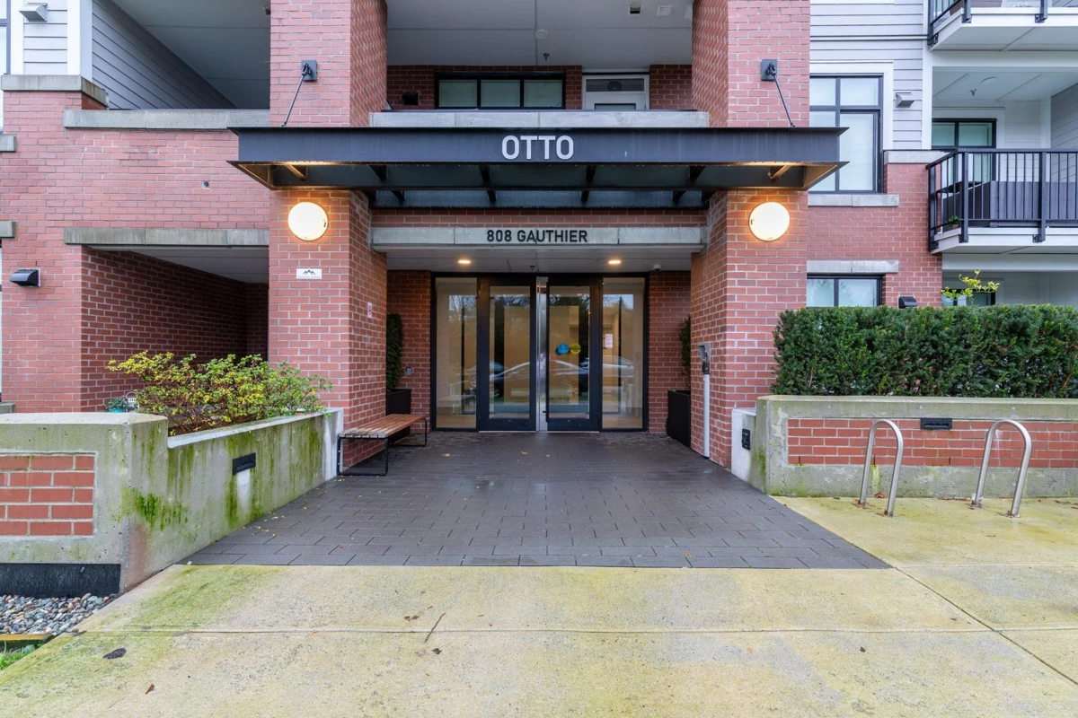 Living Room Photo of 211 808 Gauthier Avenue, Coquitlam, BC