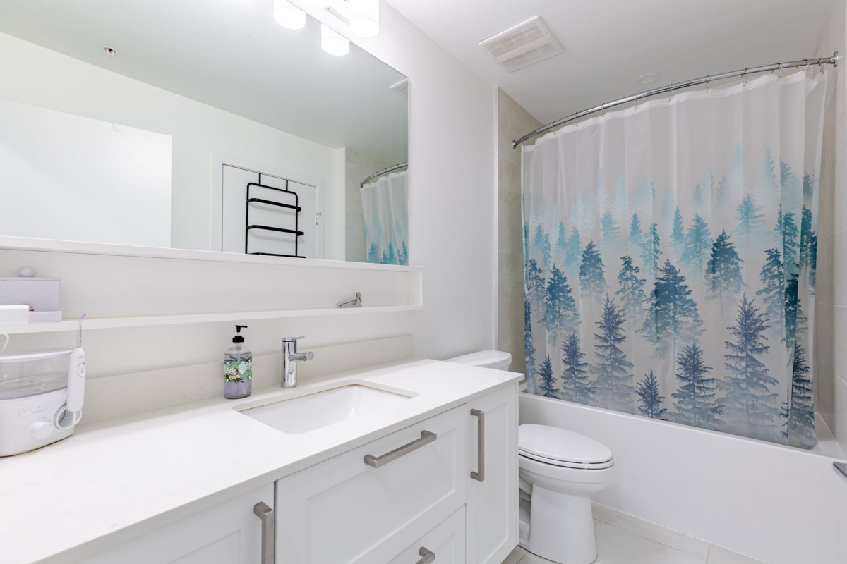 Primary Bathroom Photo of 211 808 Gauthier Avenue, Coquitlam, BC