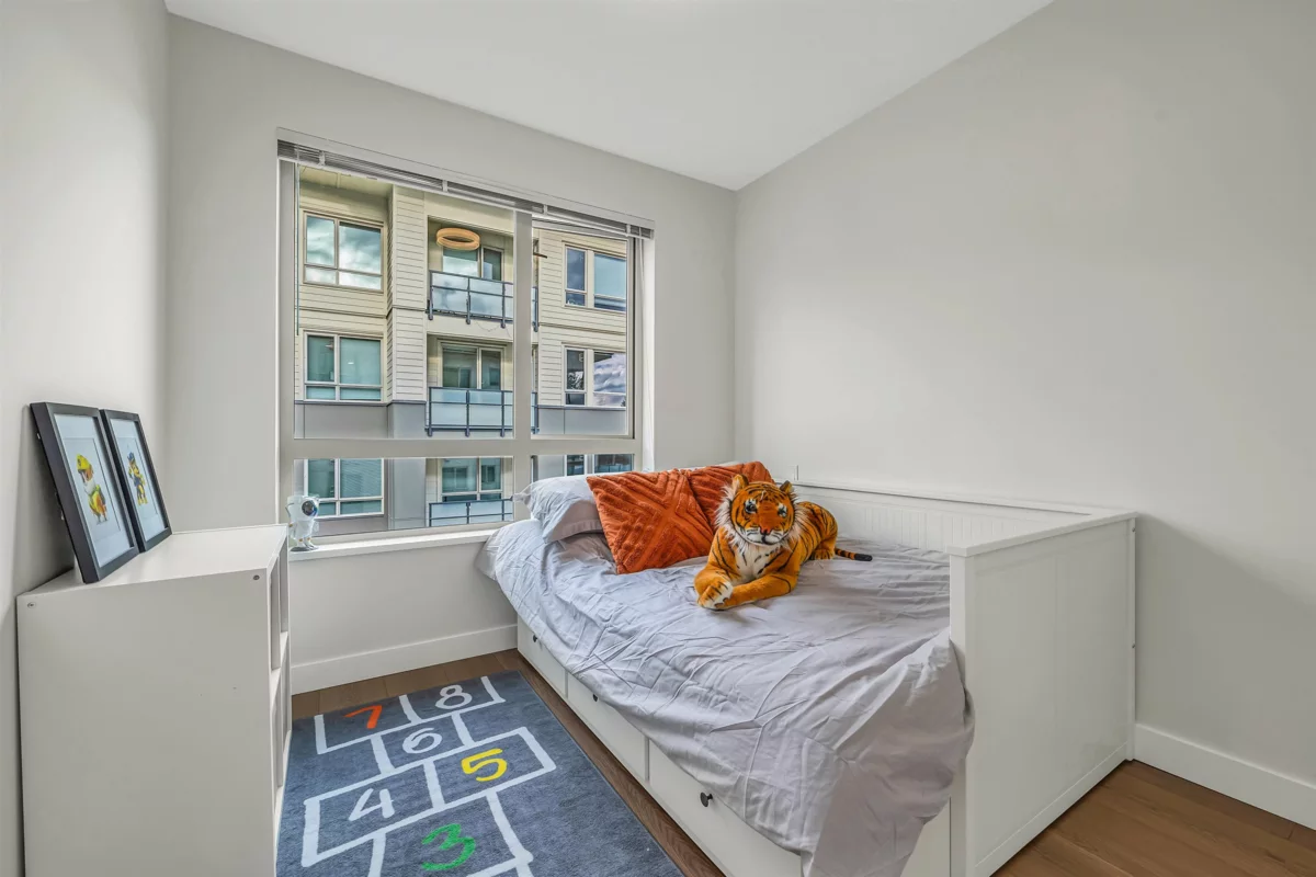 Entry Foyer Photo of 404 2632 Library Lane, North Vancouver, BC