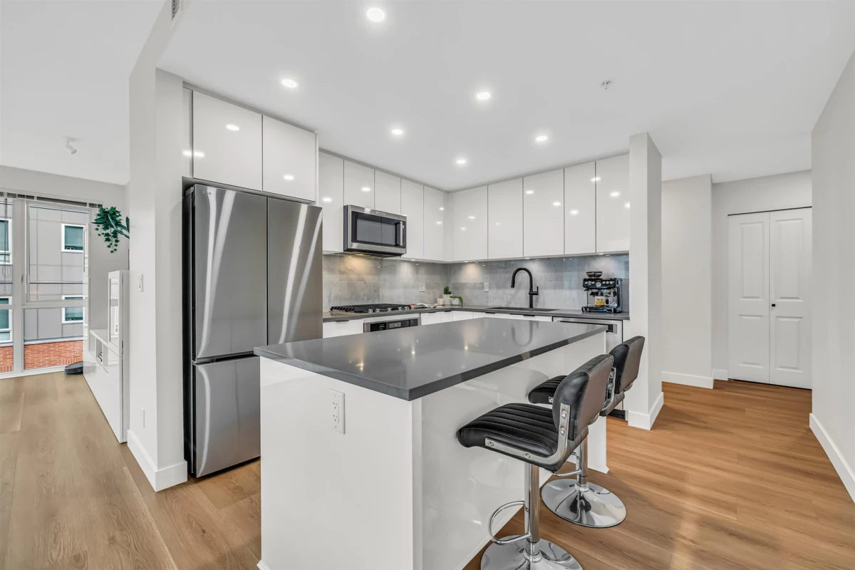 Living Room Photo of 404 2632 Library Lane, North Vancouver, BC