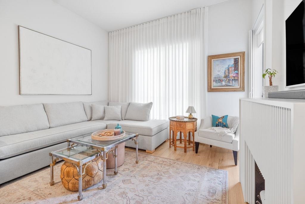 Kitchen Photo of 632 55 Klahanie Drive, Port Moody, BC