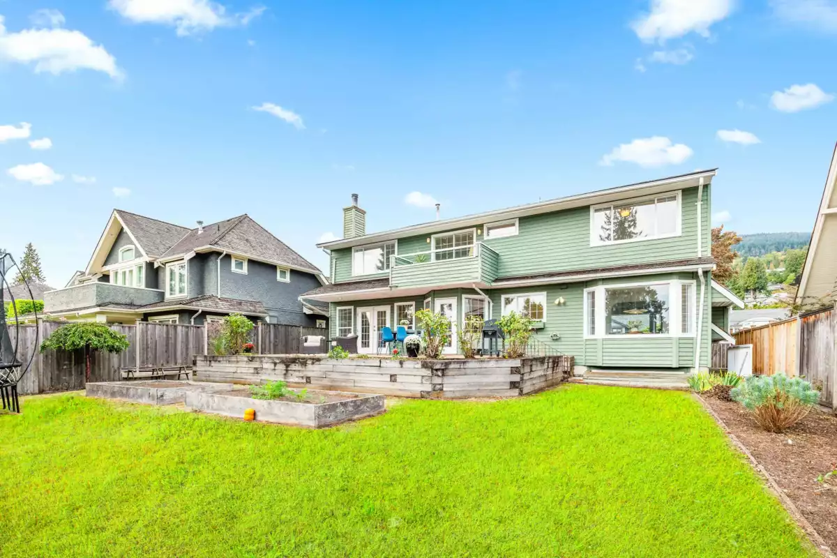 Aerial View of 2372 Kings Avenue, West Vancouver, BC