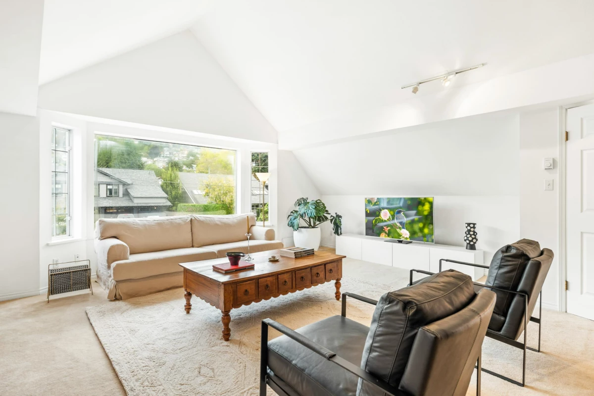 Office / Den Photo of 2372 Kings Avenue, West Vancouver, BC