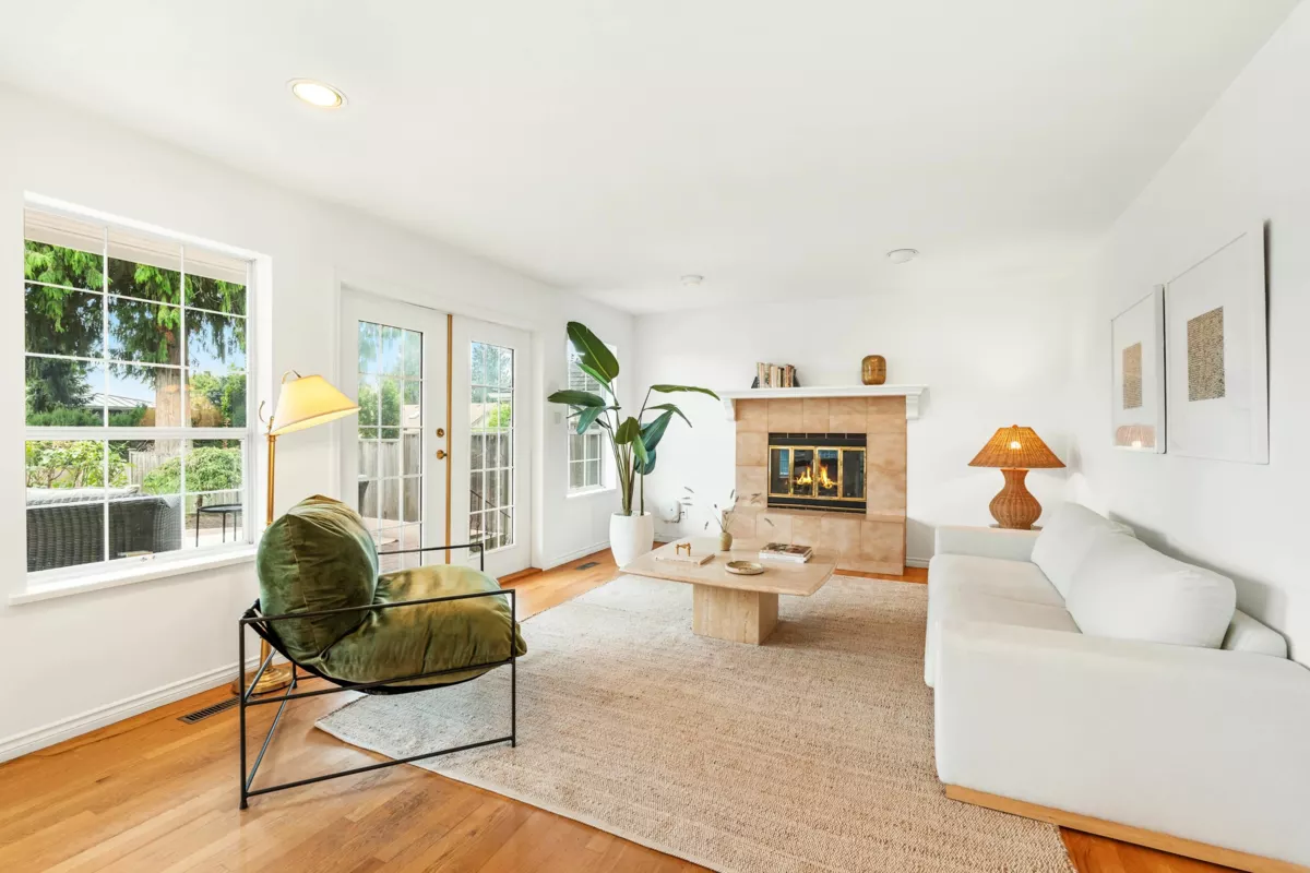 Primary Bedroom Photo of 2372 Kings Avenue, West Vancouver, BC