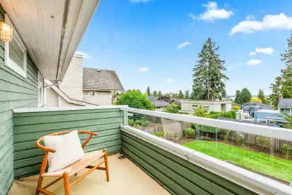 Laundry Room Photo of 2372 Kings Avenue, West Vancouver, BC