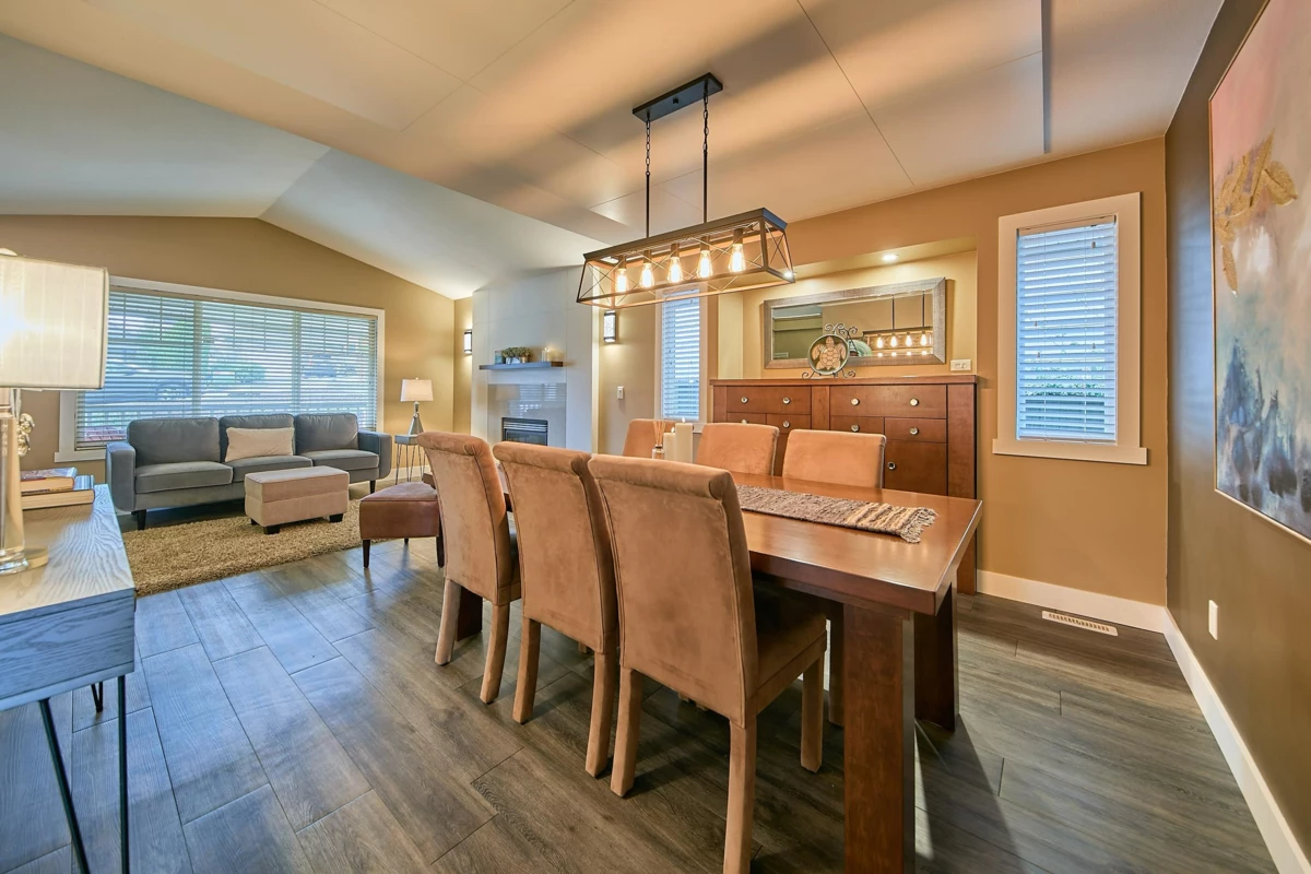Dining Area Photo of 11640 Ritchie Avenue, Maple Ridge, BC