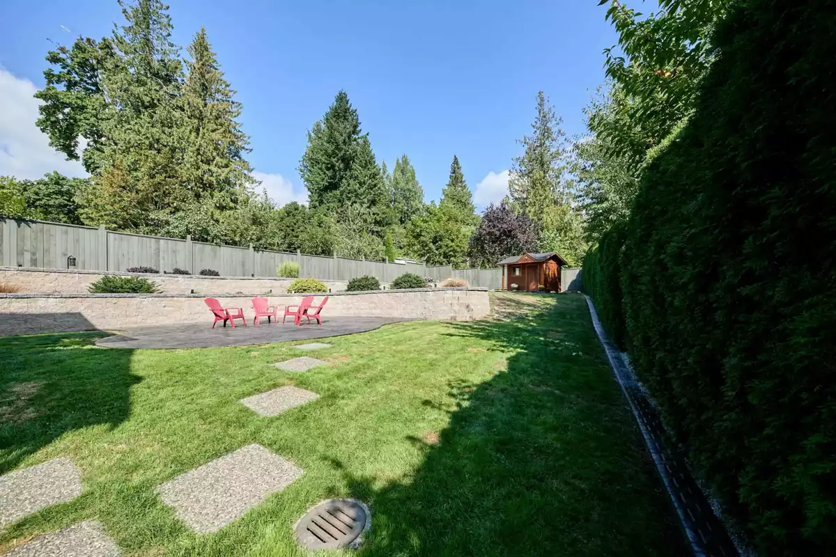 Hot Tub / Spa Photo of 11640 Ritchie Avenue, Maple Ridge, BC