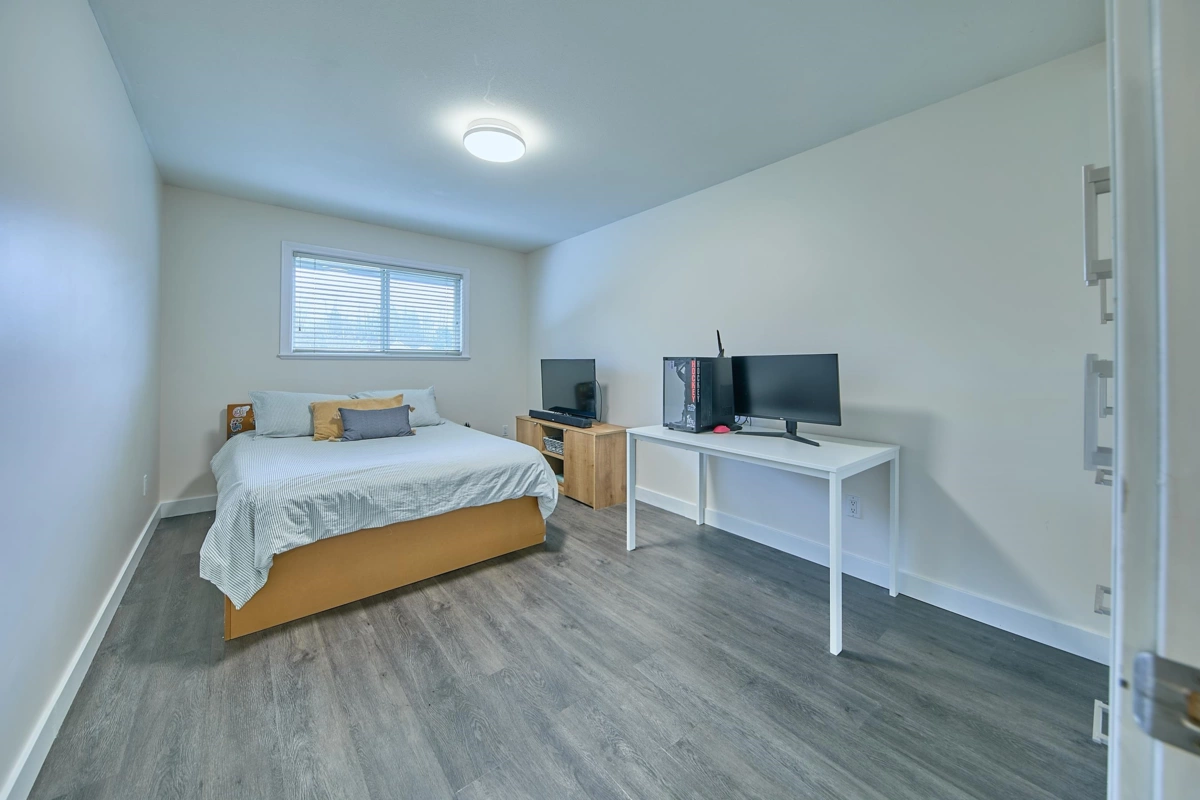 Laundry Room Photo of 11640 Ritchie Avenue, Maple Ridge, BC