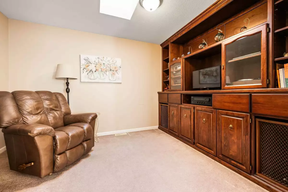 Hallway Photo of 215 6001 Promontory Road, Chilliwack, BC