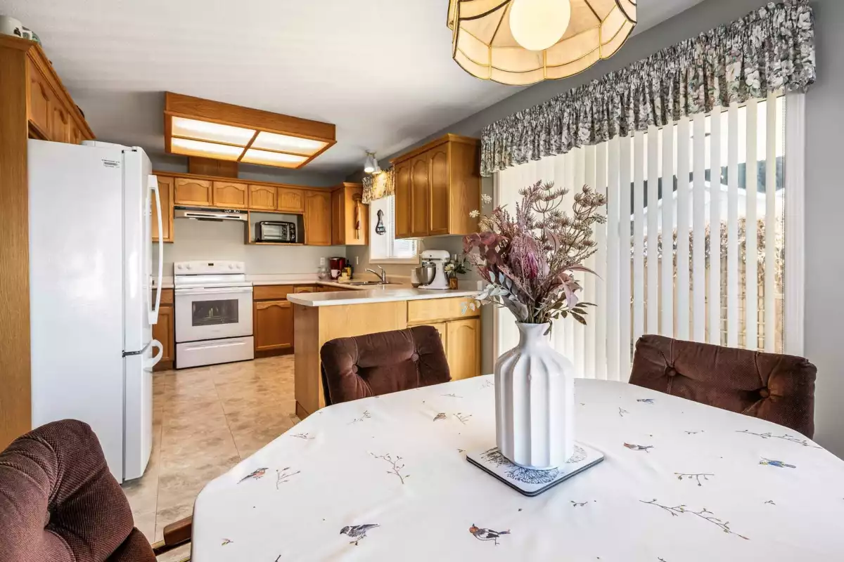 Walk-In Closet Photo of 215 6001 Promontory Road, Chilliwack, BC