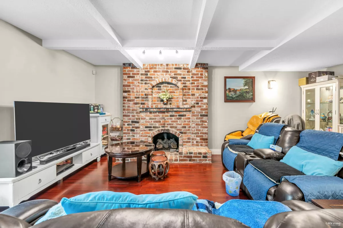 Living Room Photo of 5375 Opal Place, Richmond, BC