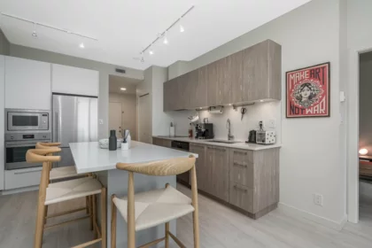 1303 691 North Road, Coquitlam, BC
