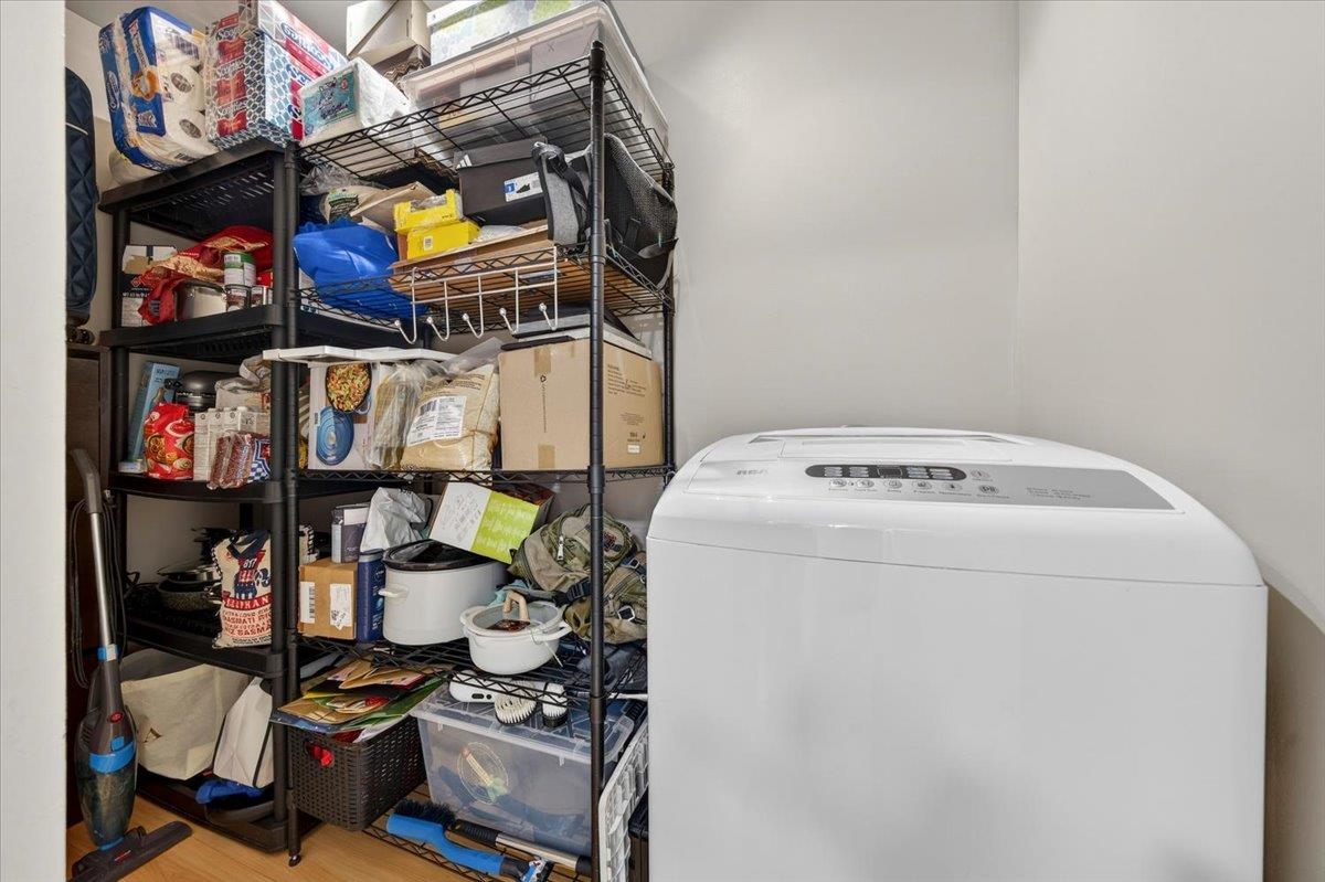 Outdoor Deck Photo of 118 200 Westhill Place, Port Moody, BC