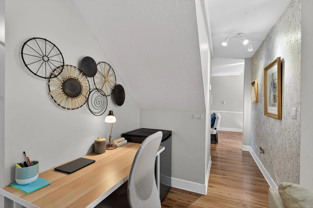 Office / Den Photo of 19804 68 Avenue, Langley, BC