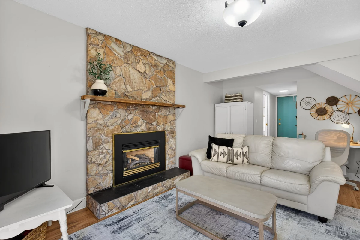 Powder Room Photo of 19804 68 Avenue, Langley, BC