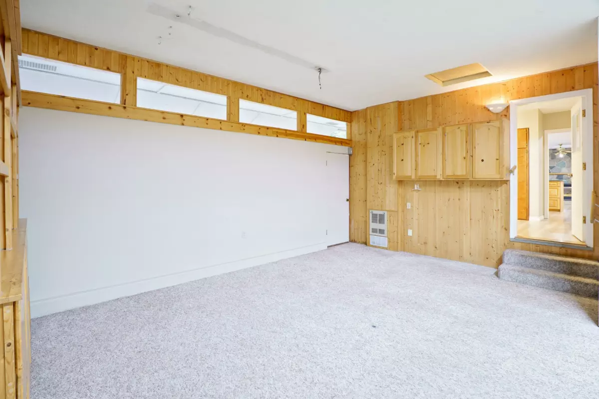 Office / Den Photo of 21254 117 Avenue, Maple Ridge, BC