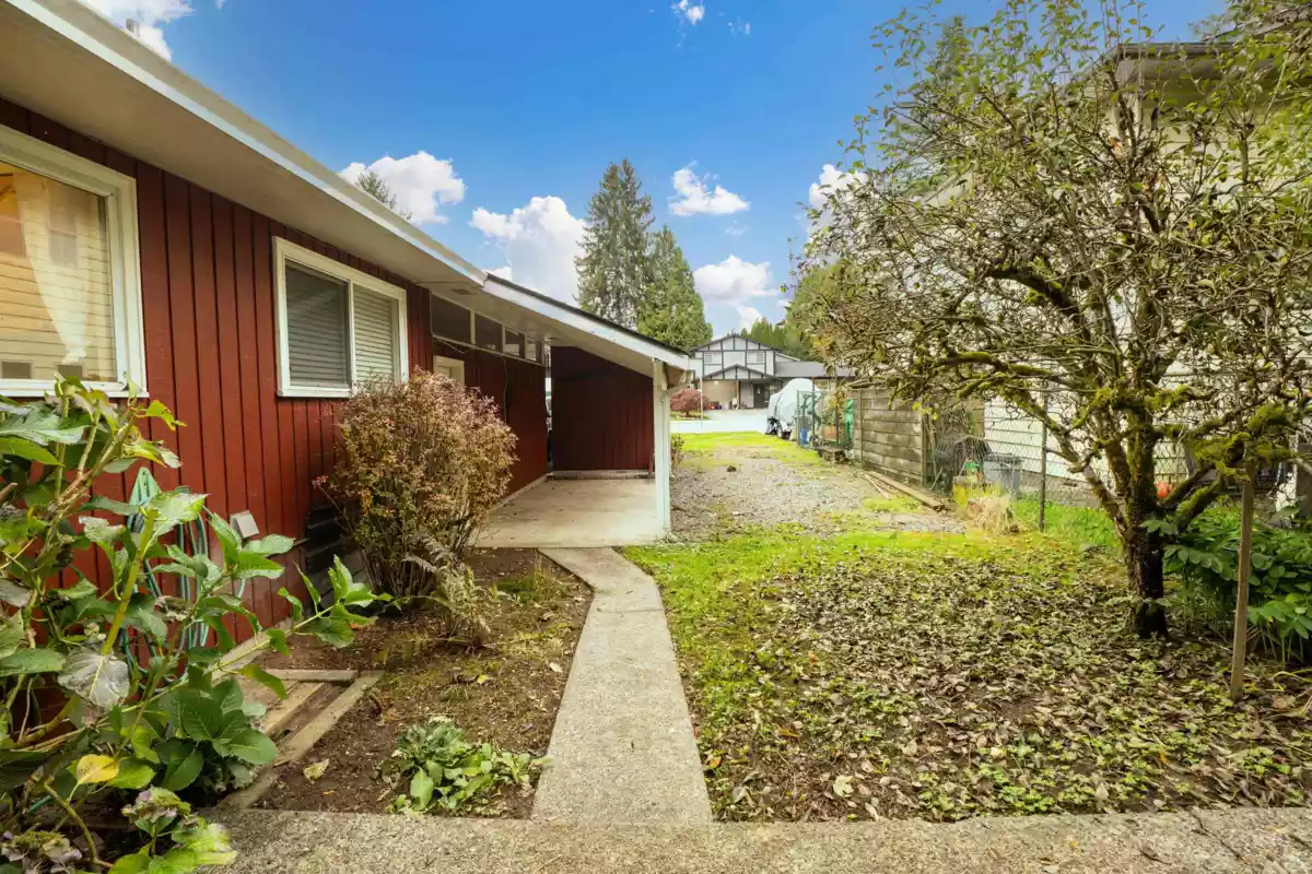 Outdoor Patio Photo of 21254 117 Avenue, Maple Ridge, BC