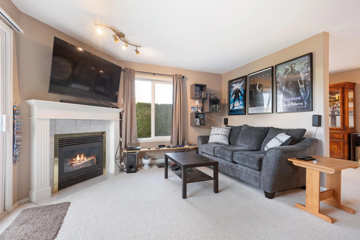 Family Room Photo of 108 9855 Quarry Road, Chilliwack, BC