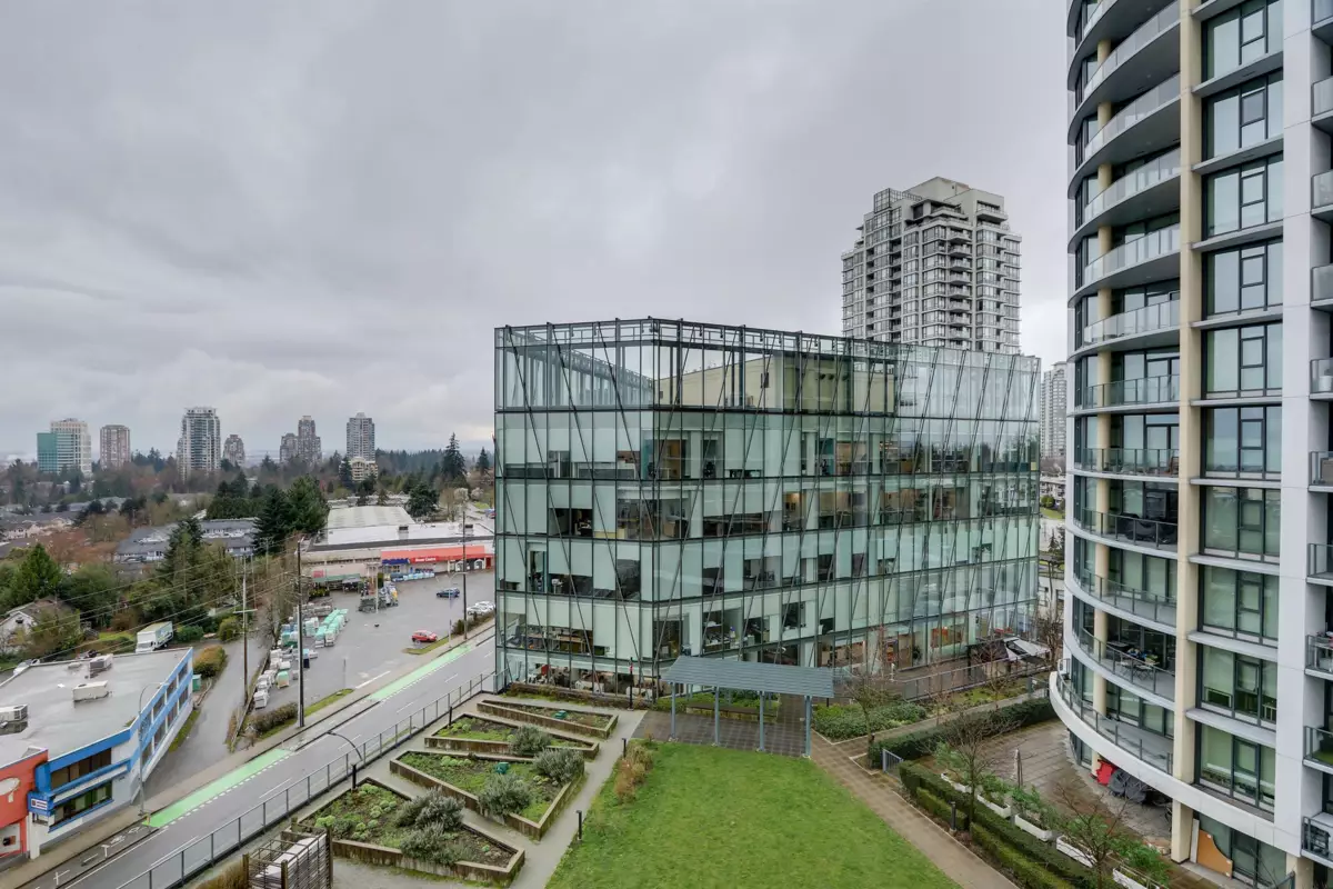 Guest Bathroom Photo of 901 7388 Kingsway, Burnaby, BC