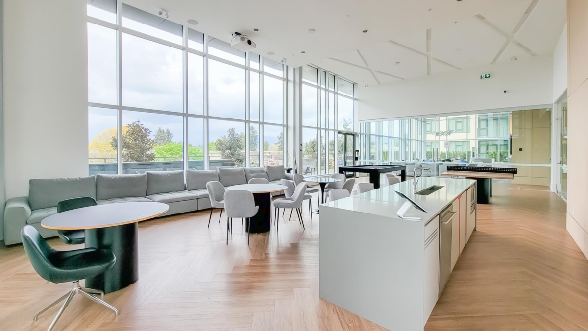 Hallway Photo of 901 7388 Kingsway, Burnaby, BC