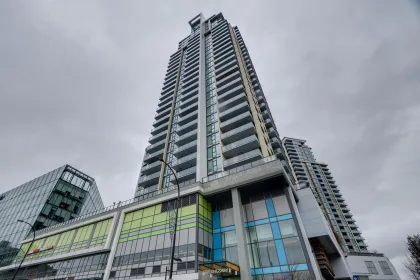 901 7388 Kingsway, Burnaby, BC