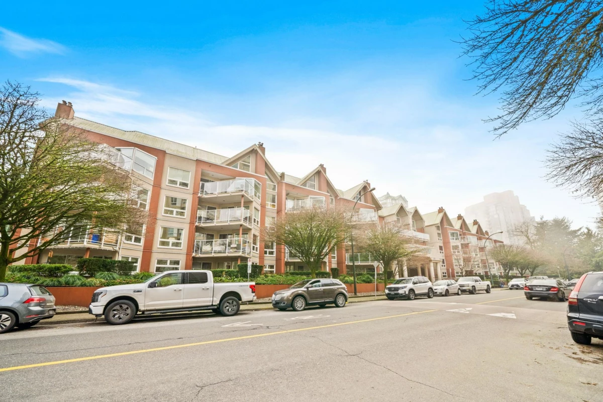 Community Amenities Photo (Clubhouse) of 307 1240 Quayside Drive, New Westminster, BC