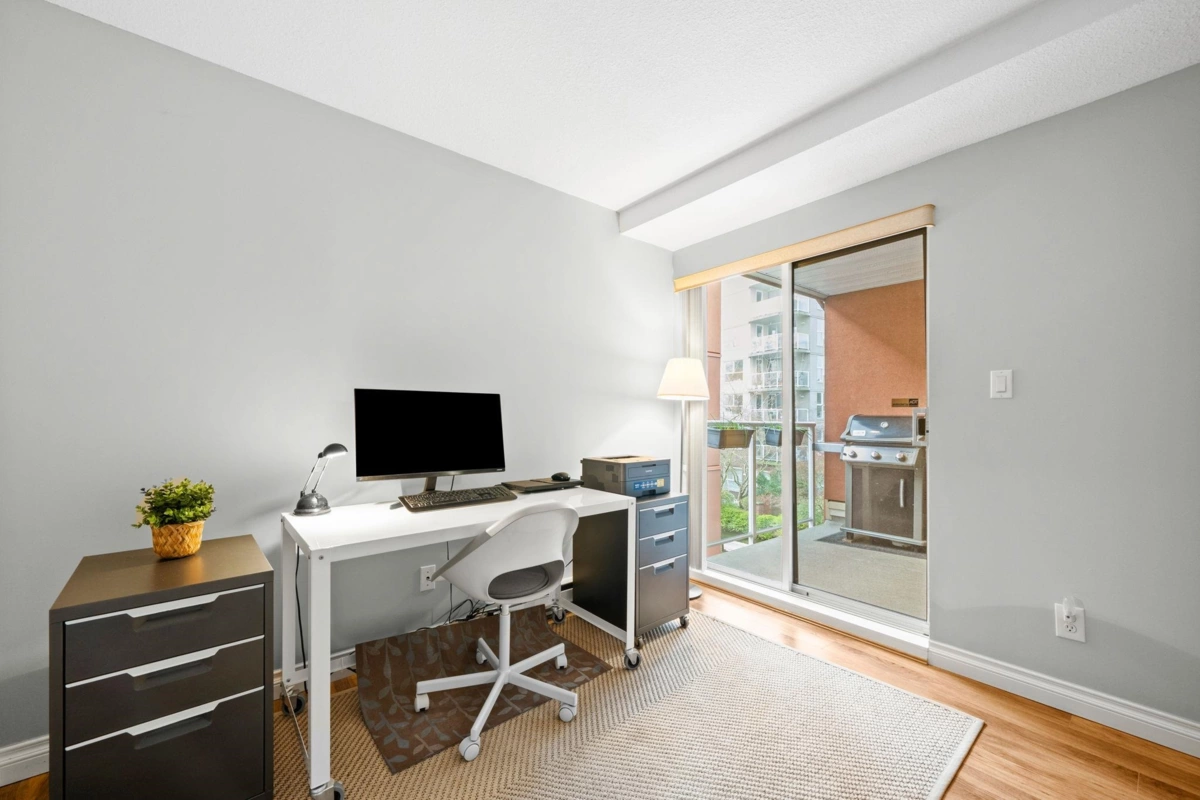 Garden / Landscaping Photo of 307 1240 Quayside Drive, New Westminster, BC