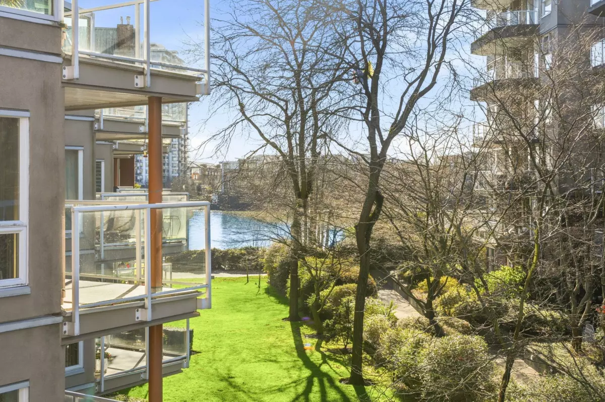 Swimming Pool Photo of 307 1240 Quayside Drive, New Westminster, BC