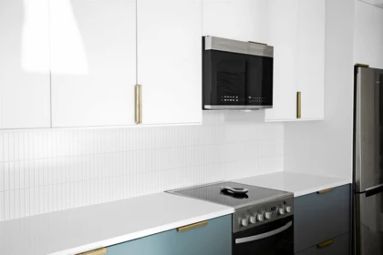 Kitchen Island Photo of 907 1330 Harwood Street, Vancouver, BC