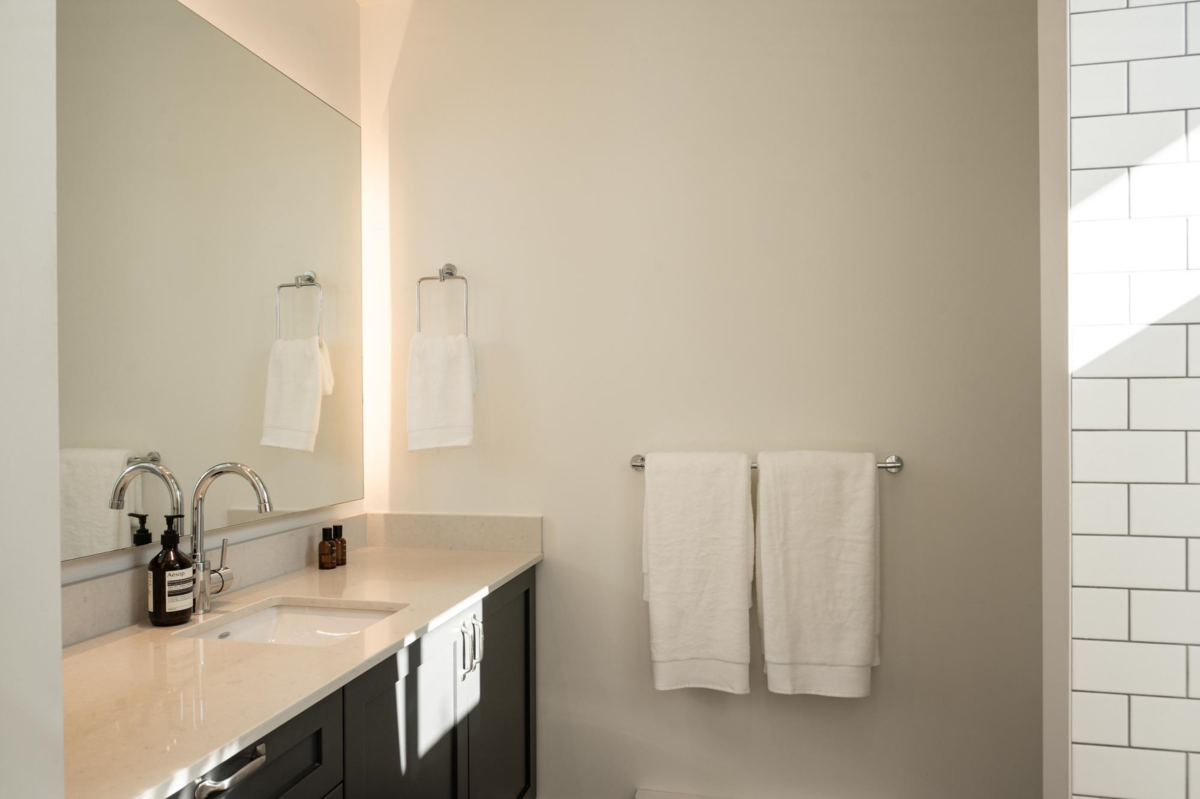 Guest Bathroom Photo of PH1 683 E 27th Avenue, Vancouver, BC