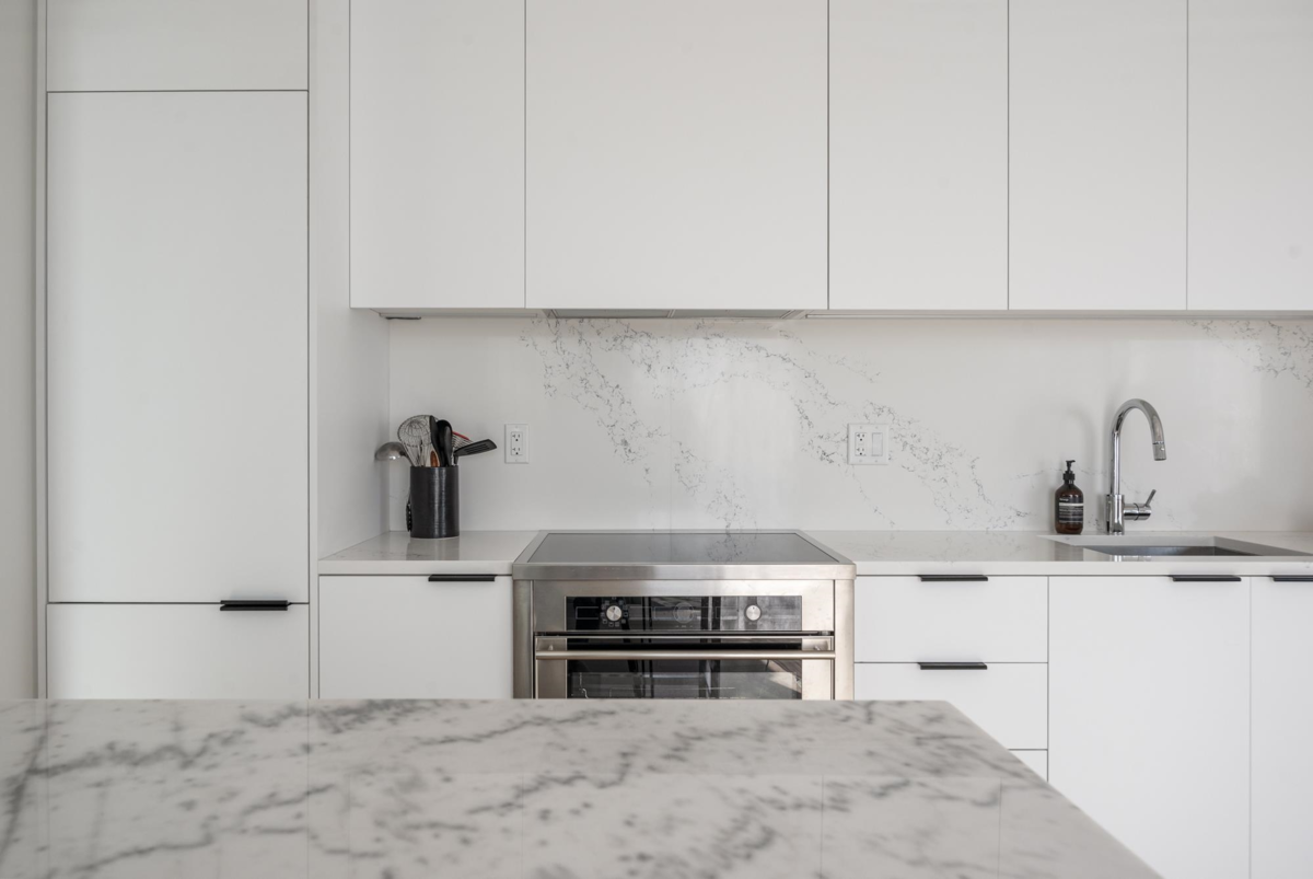 Kitchen Island Photo of PH1 683 E 27th Avenue, Vancouver, BC